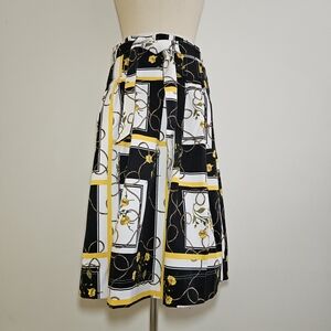 New York & Company Black and Yellow A-Line Skirt